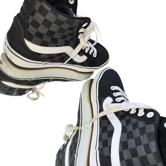 Rose Embroidered Vans Size 7 - Picture 2 of 3